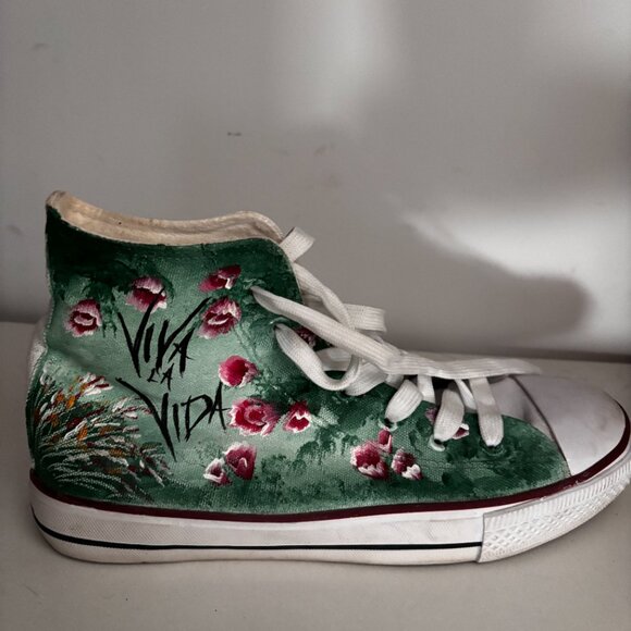 Harvey Shoes handpainted Frida Khalo Converse shoes from Italy - Picture 2 of 2